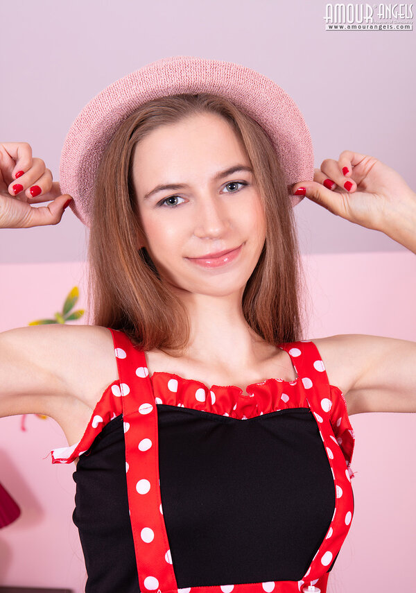 Неночка, 21 год, 0 размер груди